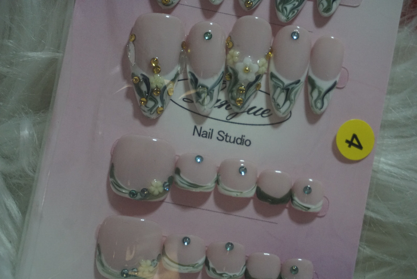 Toenail/Fingernail Sets