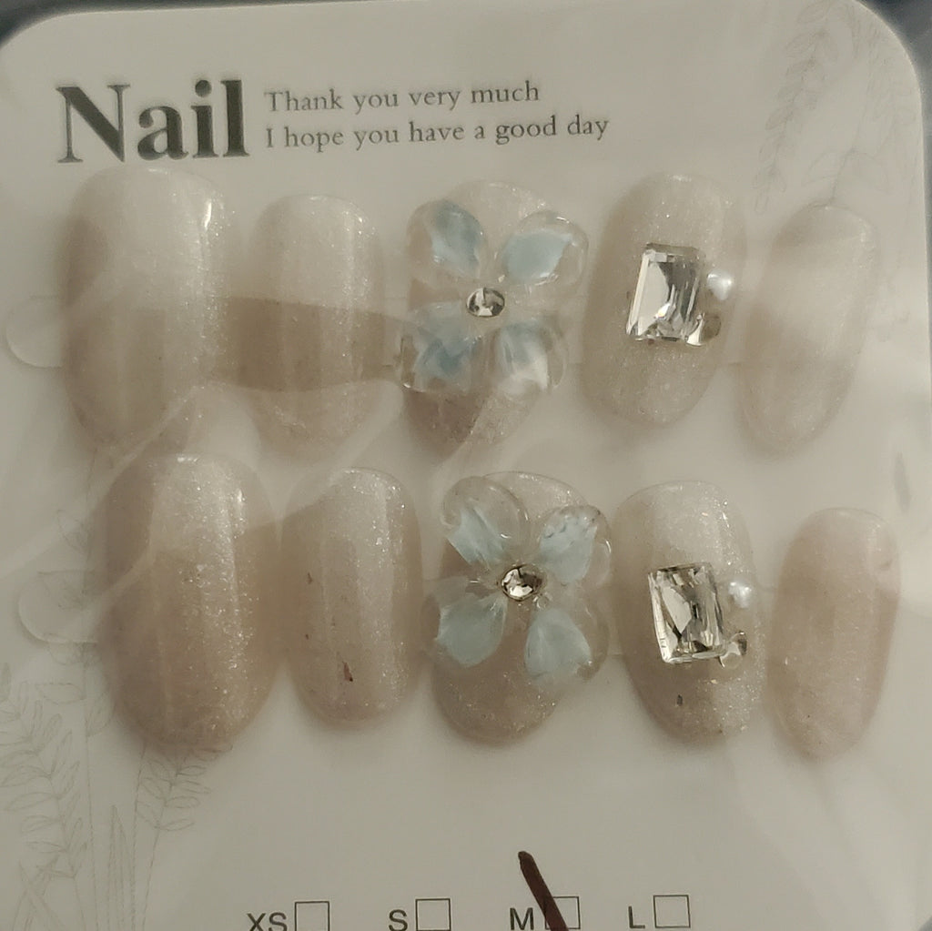 10 piece handmade press-on nails