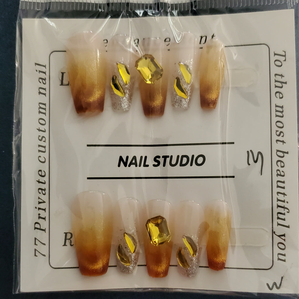 10 piece handmade press-on nails